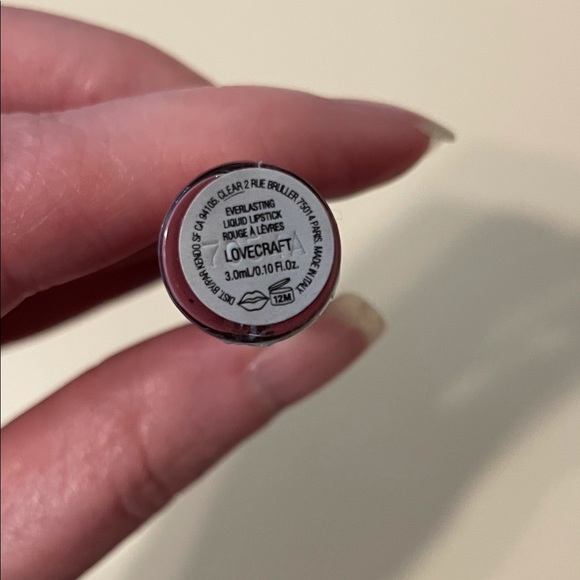 New KVD liquid lipstick mini in LoveCraft - Picture 3 of 3